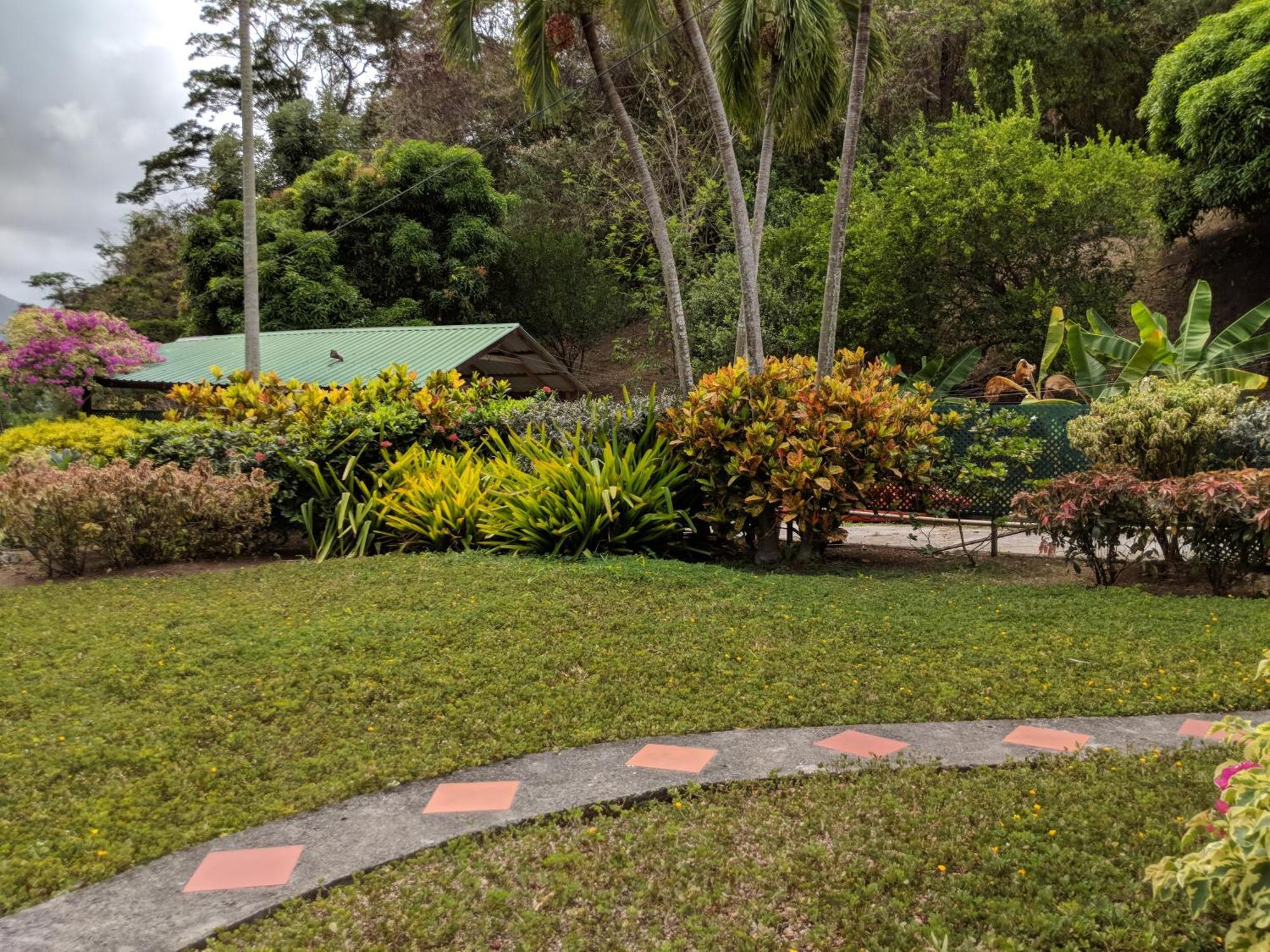 La Sagesse Hotel, Restaurant And Beach Bar Exterior photo