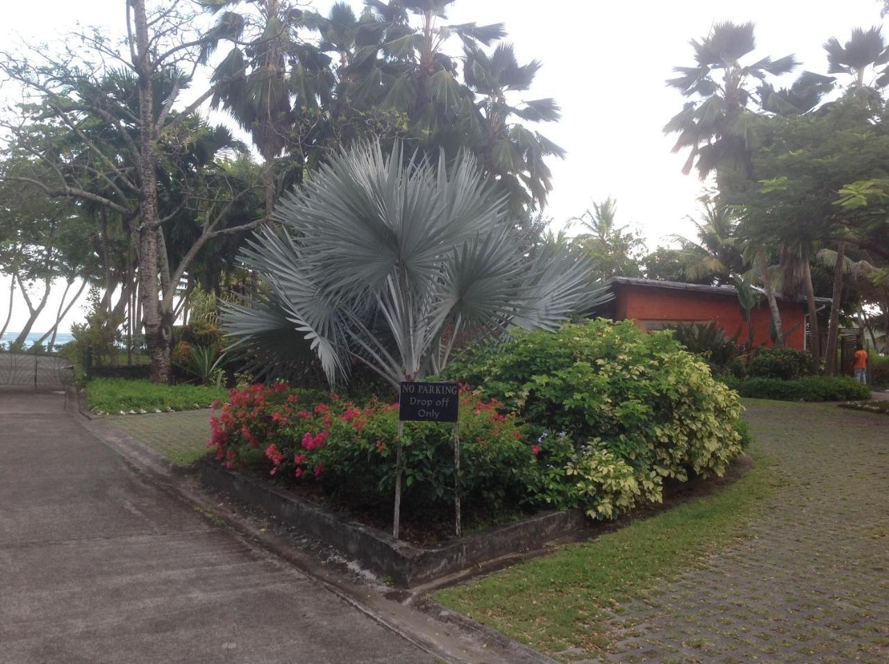 La Sagesse Hotel, Restaurant And Beach Bar Exterior photo
