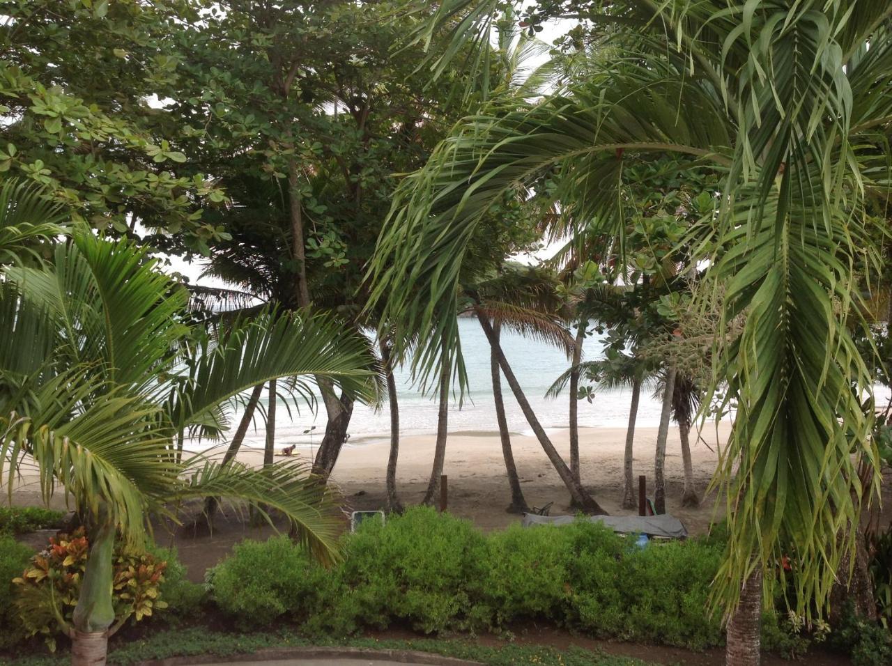 La Sagesse Hotel, Restaurant And Beach Bar Exterior photo